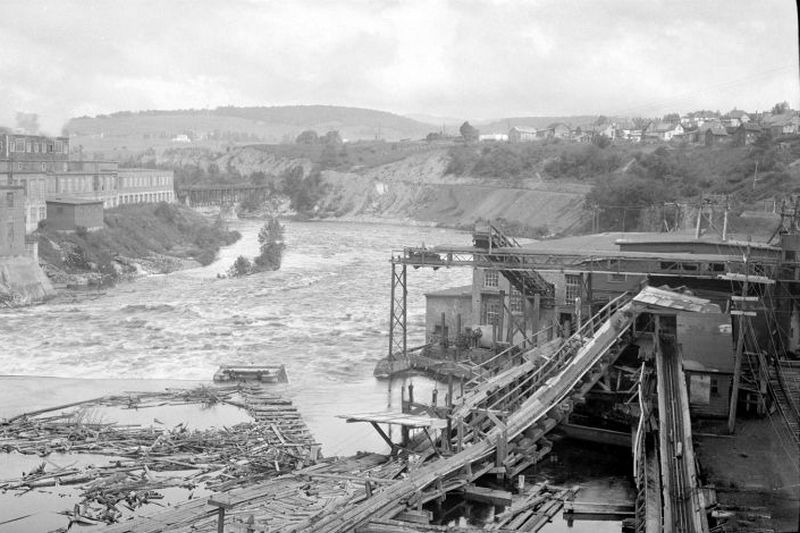 Notre histoire en archives : L’incendie de l’usine Brompton Pulp & Paper à East Angus (1945)